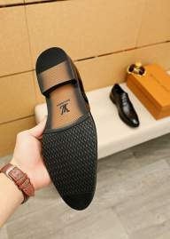 Picture of Louis Vuitton Shoes _SKU22521162SZ38-4413800